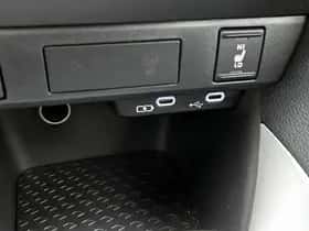 Mazda 2_Hybrid (2024) thumbnail 24