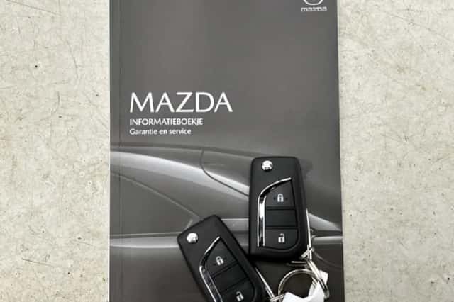 Mazda 2_Hybrid (2024) thumbnail 32