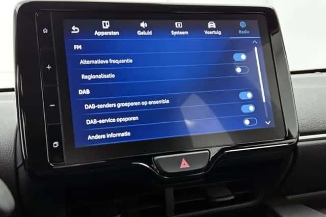 Mazda 2_Hybrid (2024) thumbnail 34