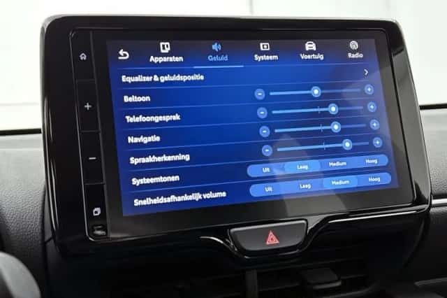 Mazda 2_Hybrid (2024) thumbnail 36