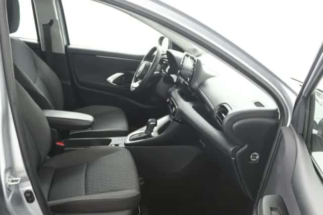 Mazda 2_Hybrid (2023) thumbnail 15