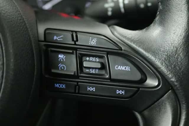 Mazda 2_Hybrid (2023) thumbnail 18