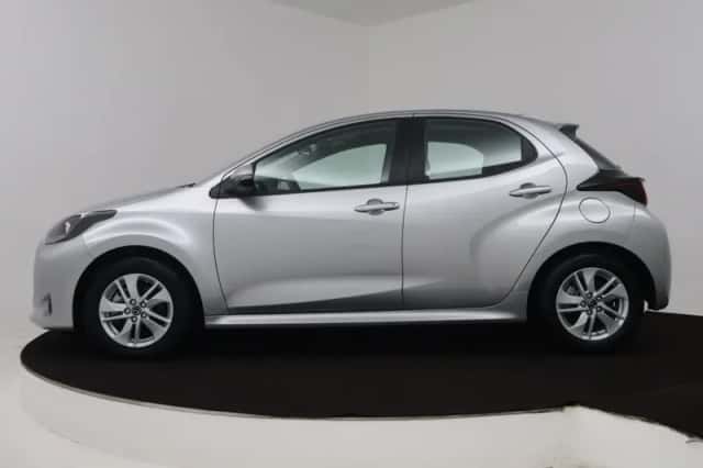 Mazda 2_Hybrid (2023) thumbnail 3