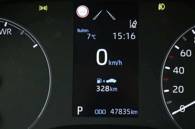Mazda 2_Hybrid (2023) thumbnail 5