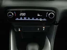 Mazda 2_Hybrid (2023) thumbnail 7