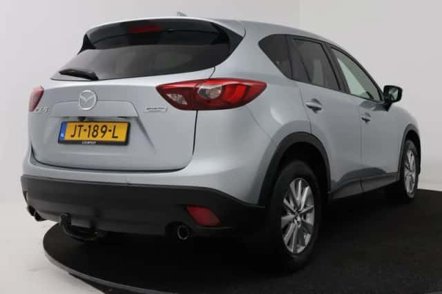 Mazda CX-5 (2016) thumbnail 2