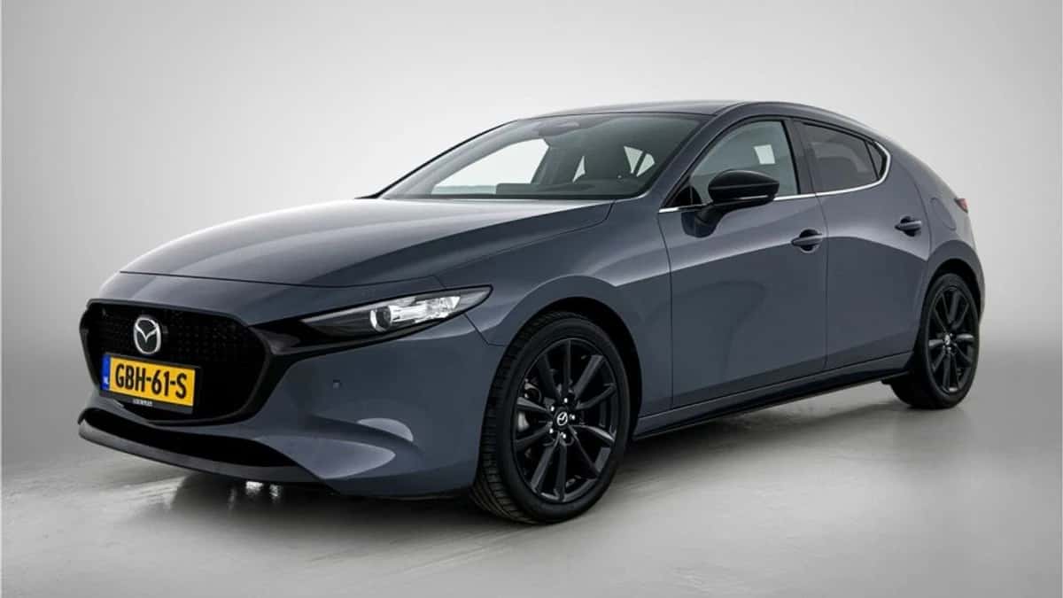 Mazda 3 (2024) — foto 1