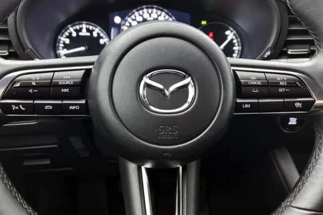 Mazda 3 (2024) thumbnail 18