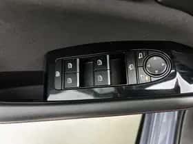 Mazda 3 (2024) thumbnail 24