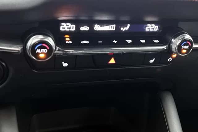 Mazda 3 (2024) thumbnail 7