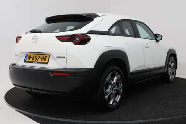 Mazda MX-30 (2021) thumbnail 2