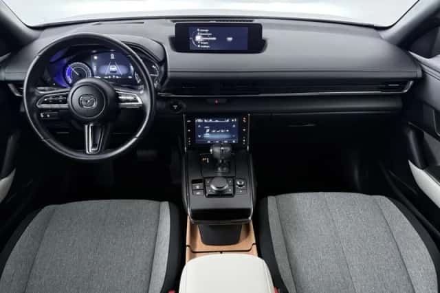 Mazda MX-30 (2021) thumbnail 4