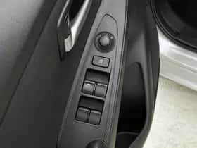 Mazda 2 (2024) thumbnail 22