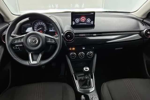 Mazda 2 (2024) thumbnail 4
