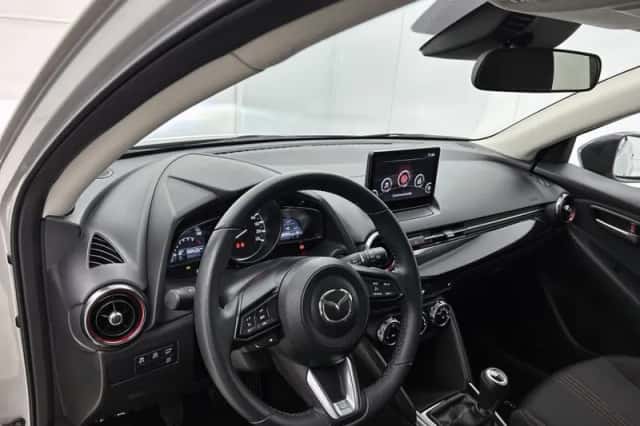 Mazda 2 (2024) thumbnail 32
