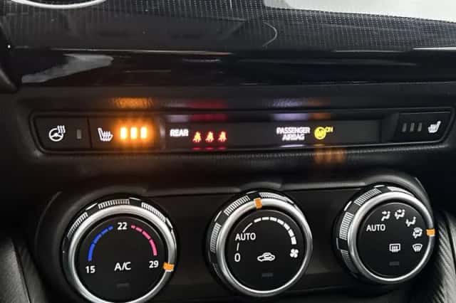 Mazda 2 (2024) thumbnail 9