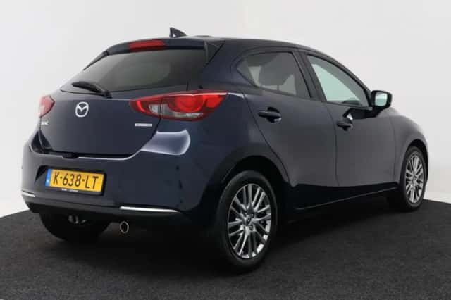 Mazda 2 (2021) thumbnail 2