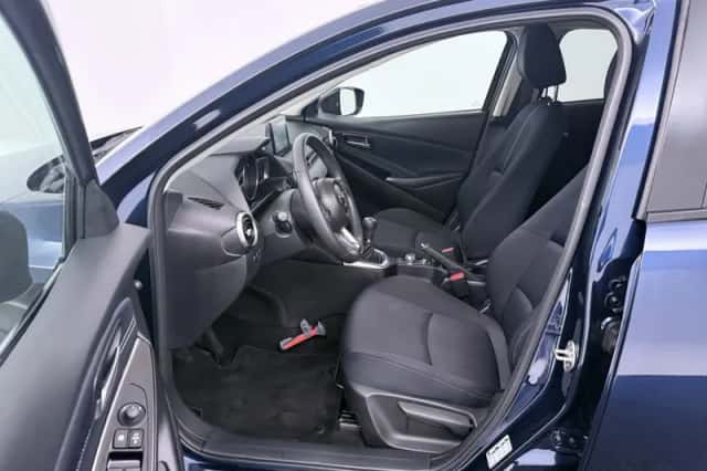 Mazda 2 (2021) thumbnail 12