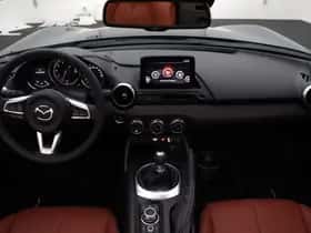 Mazda MX-5 (2023) thumbnail 5