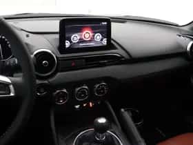 Mazda MX-5 (2023) thumbnail 6