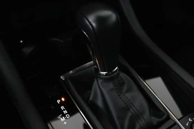 Mazda 3 (2024) thumbnail 12