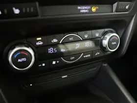 Mazda 3 (2014) thumbnail 8
