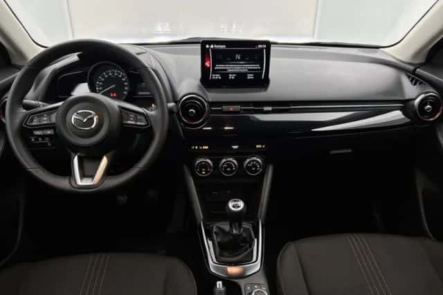 Mazda 2 (2025) thumbnail 4