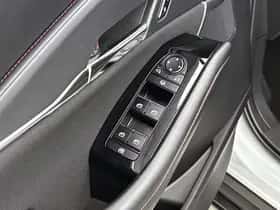 Mazda CX-30 (2024) thumbnail 24