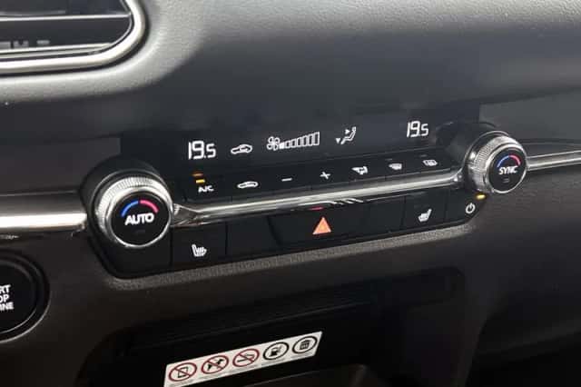 Mazda CX-30 (2024) thumbnail 7