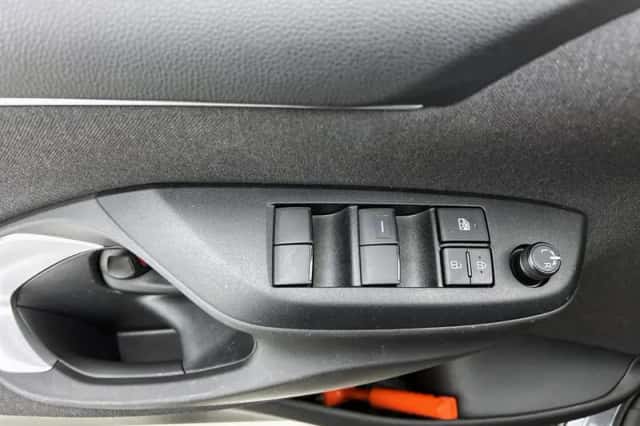 Mazda 2_Hybrid (2025) thumbnail 23