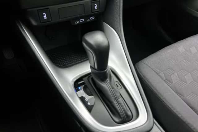 Mazda 2_Hybrid (2025) thumbnail 7