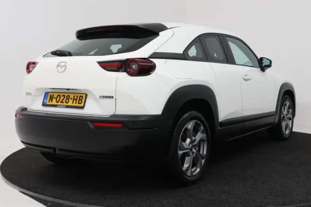 Mazda MX-30 (2021) thumbnail 2