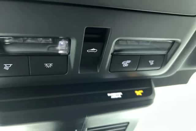 Mazda CX-80 (2025) thumbnail 32
