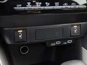 Mazda 2_Hybrid (2024) thumbnail 23