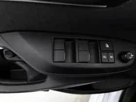 Mazda 2_Hybrid (2024) thumbnail 24