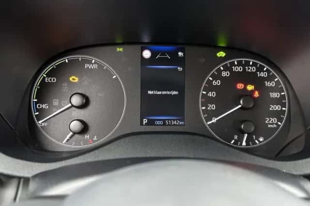 Mazda 2_Hybrid (2024) thumbnail 5