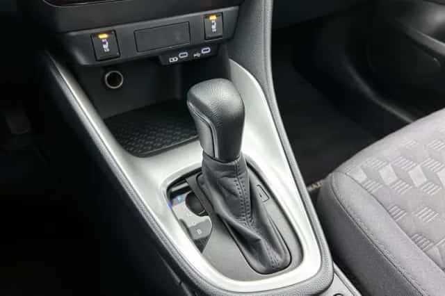 Mazda 2_Hybrid (2024) thumbnail 6