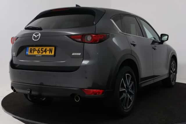 Mazda CX-5 (2018) thumbnail 2