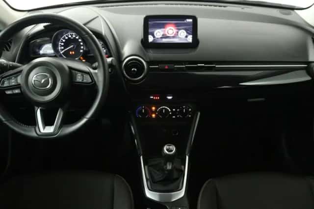 Mazda 2 (2021) thumbnail 4