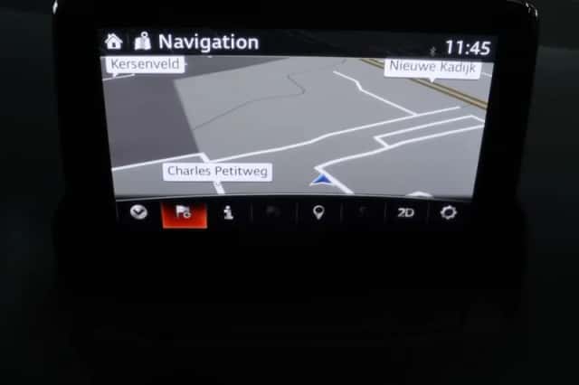 Mazda 2 (2021) thumbnail 10