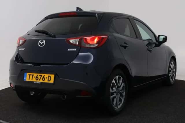 Mazda 2 (2018) thumbnail 2