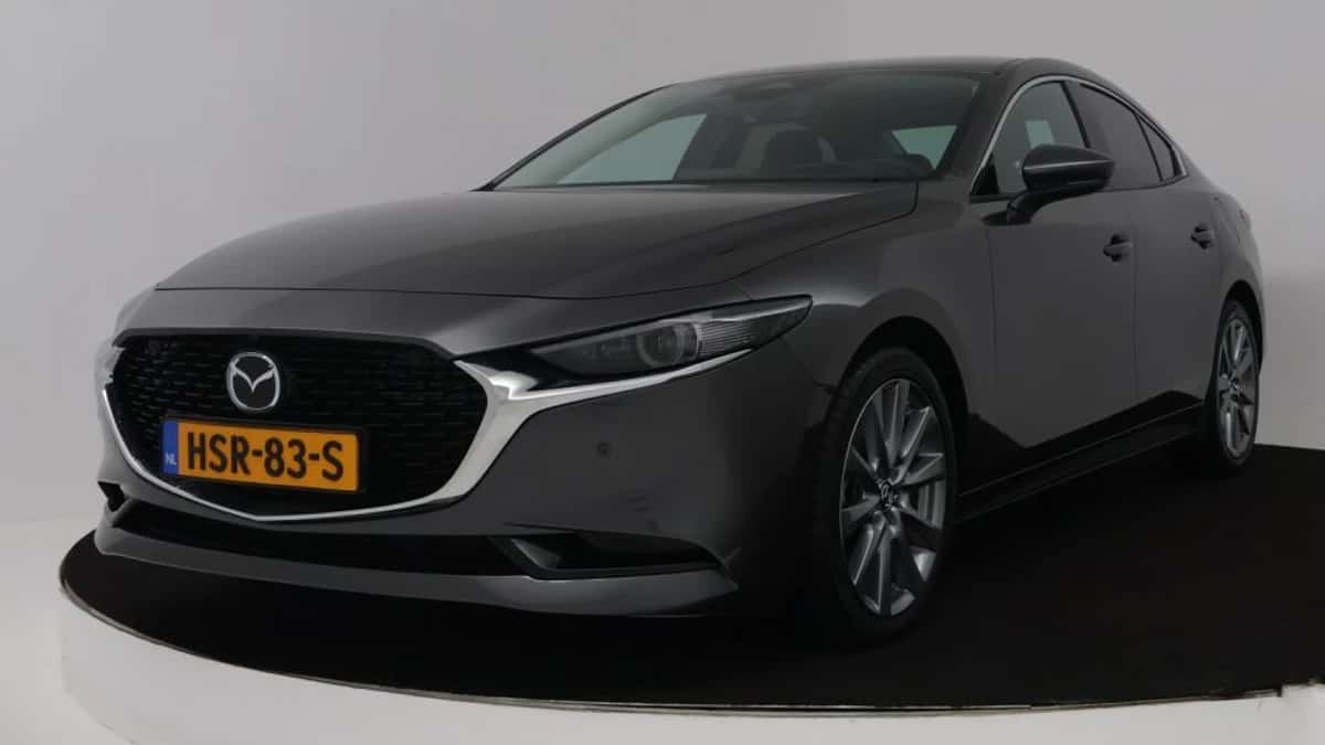 Mazda 3 (2025) — foto 1