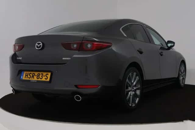 Mazda 3 (2025) thumbnail 2