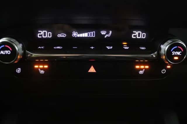 Mazda 3 (2025) thumbnail 8