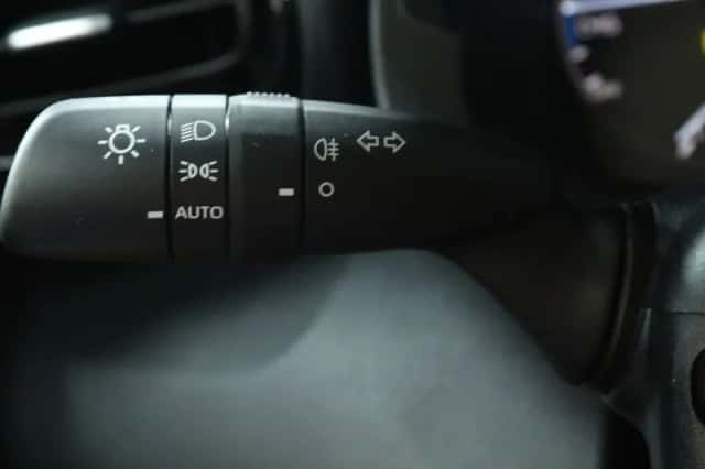 Mazda 2_Hybrid (2025) thumbnail 17
