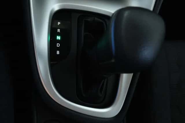 Mazda 2_Hybrid (2025) thumbnail 6
