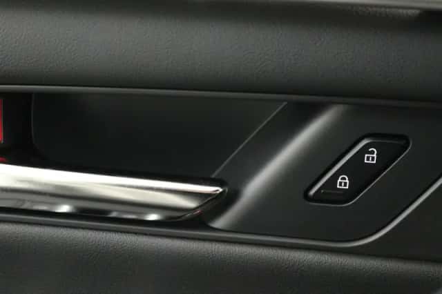 Mazda CX-80 (2026) thumbnail 23