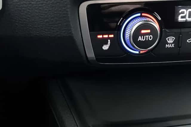 Audi Q3 (2021) thumbnail 17