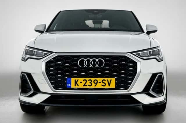 Audi Q3 (2021) thumbnail 19