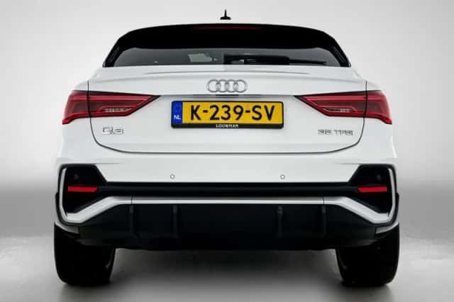 Audi Q3 (2021) thumbnail 20
